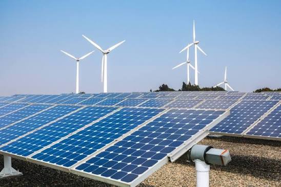 Hibrit güneş ve rüzgar enerji sistemi - Yapısev Enerji hibrit yenilenebilir enerji çözümü, güneş paneli ve rüzgar türbini entegre sistem